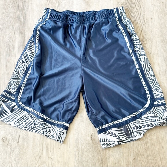 Choice Apparel Other - Choice Apparel Men's Blue Patterened Basketball Shorts Size XL